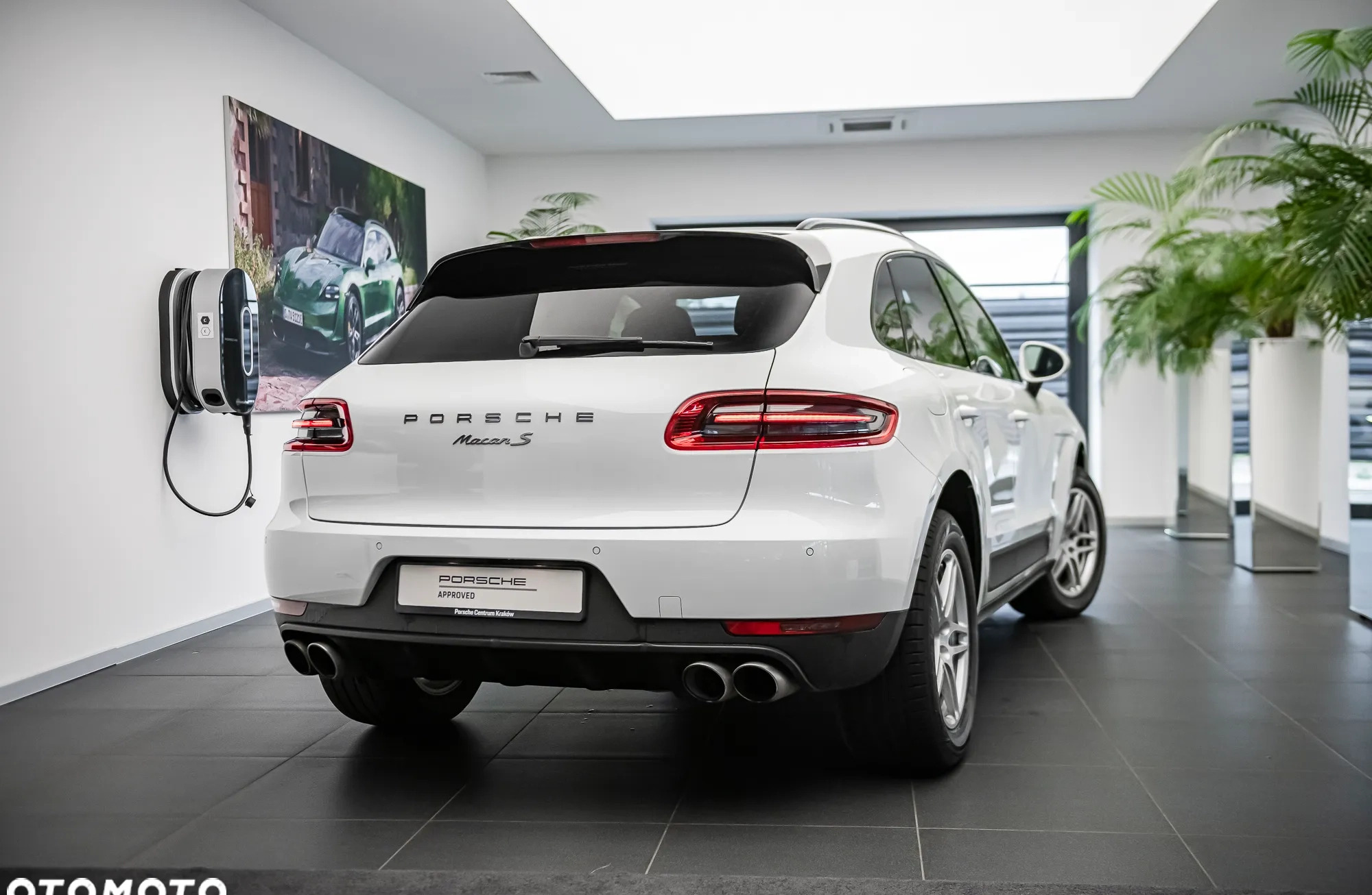 Porsche Macan cena 199000 przebieg: 74200, rok produkcji 2017 z Śrem małe 326